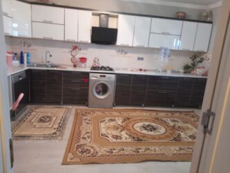 Mətbəx mebeli: Metbex mebeli ölçüsü 7 metrdir Üstünde qaz,moyka,aspirator şəkildə