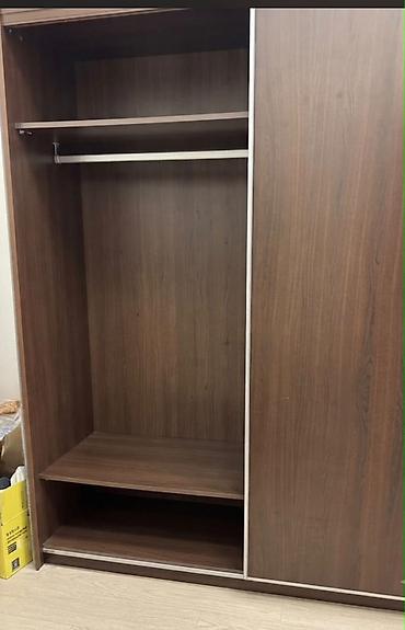 Mebel: Geniş həcmli sürgülü qapılı qarderob - Material: ağac fakturalı — 2