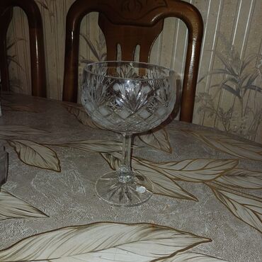 вазы для цветов чехия богемия: Kəsimli kristal - Material: Xrustal - Rəng: rəngsiz, - Cutu: 40m