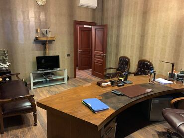 Ofislər: Nəsimi rayonu ərazisində səfirlik üçün tam yararlı 1600 kvm 5 — 11