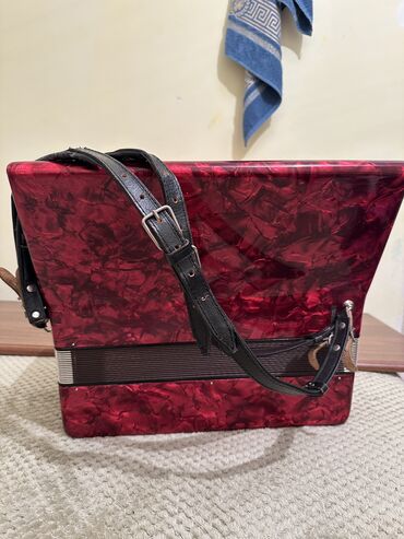 Аккордеоны: Продаю Привозной Германский Аккордеон Роялстандарт метеор — 3