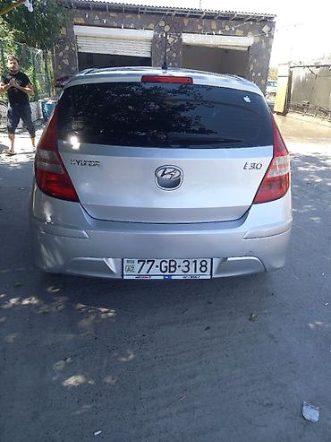 audi kupe: Hyundai i30 hatchback - Kuzov: 5 qapılı hatchback, gümüşü rəng - — 3
