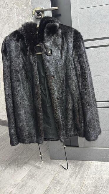 детские шапки с помпонами из натурального меха: Шуба из натурального меха (цельная норка/) черный жемчуг