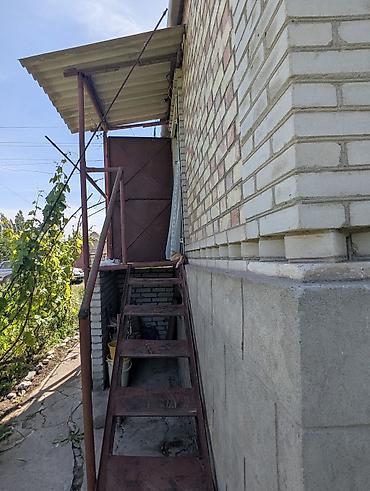 дом пр: Продаю дачу. Дом кирпичный. Стены - 1,5 кирпича. Сейсмопояс на — 5