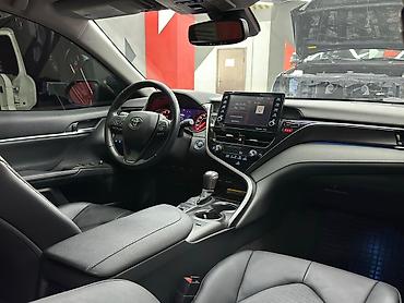 тайота: Toyota Camry: 2021 г., 2.5 л, Автомат, Бензин, Седан — 6