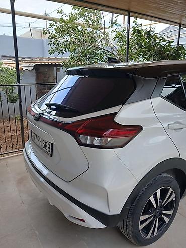 klas 6: Nissan Kix: 1.6 l | 2023 il Krossover — 3