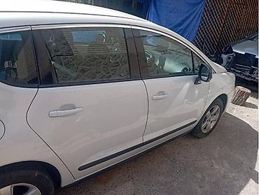 str db 790: DESNA VRATA ZA PEUGEOT 3008 | Polovini delovi za Peugeot 3008 Delovi — 1