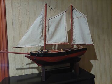 model masinlar: Wooden ship