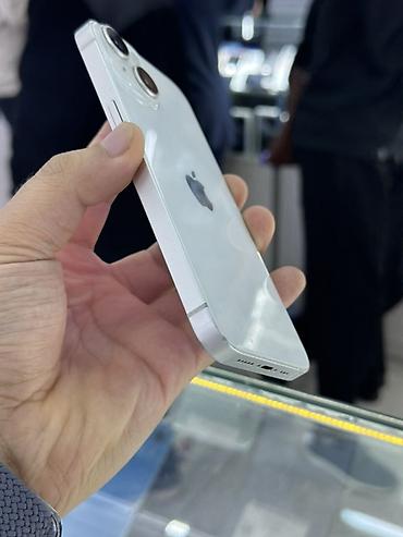 Apple iPhone: IPhone 14, Б/у, 128 ГБ, Белый, Зарядное устройство, Защитное стекло, Чехол, 89 % — 3