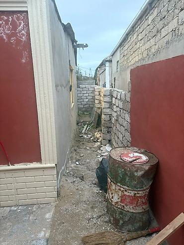 vila: Həyət evi – Həyət evi 1.8 sotda maşın girən həyəti.3 otaqlı.Sabunçu — 3