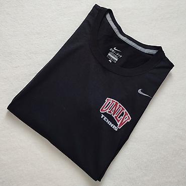 h and m bluze: Crna Nike Dri-FIT majica – UNLV Tennis - Brend: Nike Dri-FIT - Model — 2