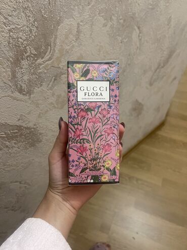 Ətriyyat: Gucci flora gorgeous gardenia eau de parfum tam original