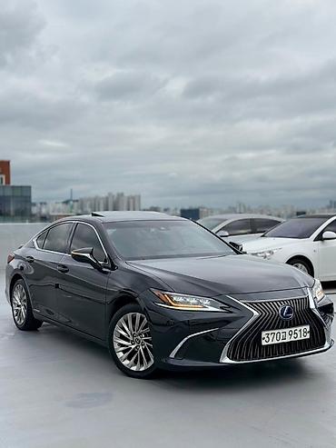 Lexus: Lexus ES: 2019 г., 2.5 л, Вариатор, Бензин, Седан — 2