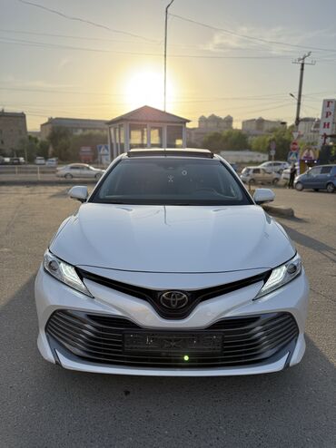 Toyota: Toyota Camry: 2018 г., 2.5 л, Автомат, Бензин, Седан