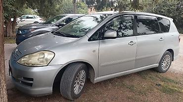 Toyota: Toyota Ipsum: 2003 г., 2.4 л, Минивэн — 2
