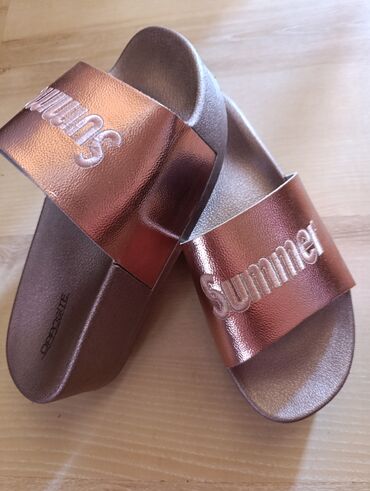 mokasine opposite: Sandals, Opposite