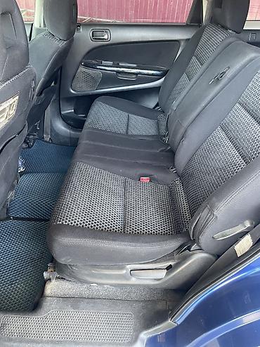 toyota stream: Honda Stream: 2004 г., 2 л, Автомат, Бензин, Универсал — 4