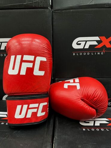 перчатки для карате: Боксерские перчатки 
размер 8 10 12