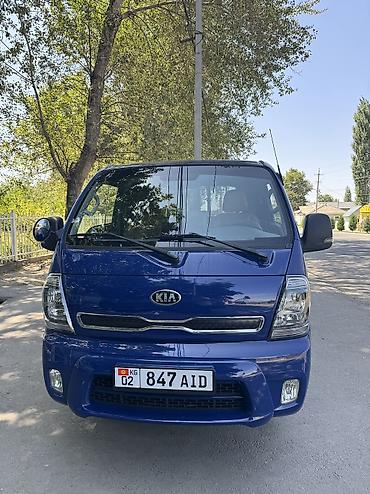 мото 300: Kia BONGO: 2021 г., 2.4 л, Механика, Газ, Лифтбек — 2