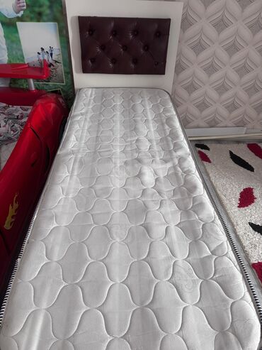 Raskladuşkalar: İşlənmiş, Təknəfərlik çarpayı, Bazalı, Matras ilə