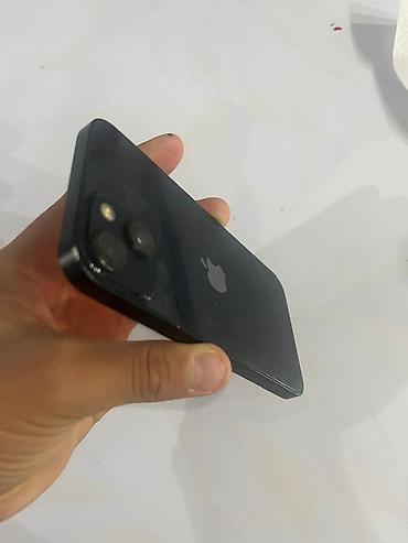 oled: IPhone 13, Б/у, 128 ГБ, Midnight, 72 % — 2