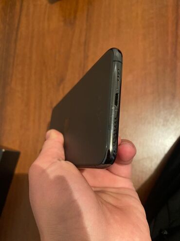 Apple iPhone: IPhone 11 Pro Max, Б/у, 64 ГБ, Space Gray, Коробка, 79 % — 1