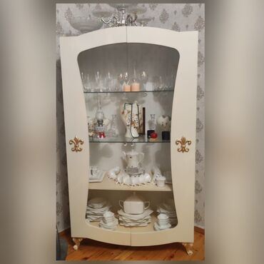 Qonaq otağı dəstləri: İşlənmiş, Açılan, 2 qapılı Düz dolab, Qorka