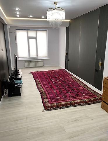 Продажа квартир: Продаю 1 комнатную квартиру в жк Ала -Тоо. 53 м2 на 9 этаже .срочная — 8
