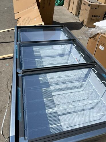 Морозильные шкафы, лари: Китай, Новый, В наличии — 8