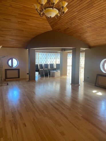 Həyət evləri və villaların satışı: Şəhər mənzərəsinə açılan balkonları olan möhtəşəm fasadlı 4 mərtəbəli — 11