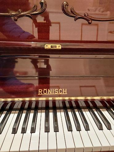 Musiqi alətləri: Pianino RÖNİSCH Almaniya stehsalı. Əla vəziyyədə. Cadrılma və köklənmə — 4