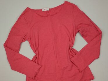 Ubrania damskie: T-shirt damski, rozmiar S
