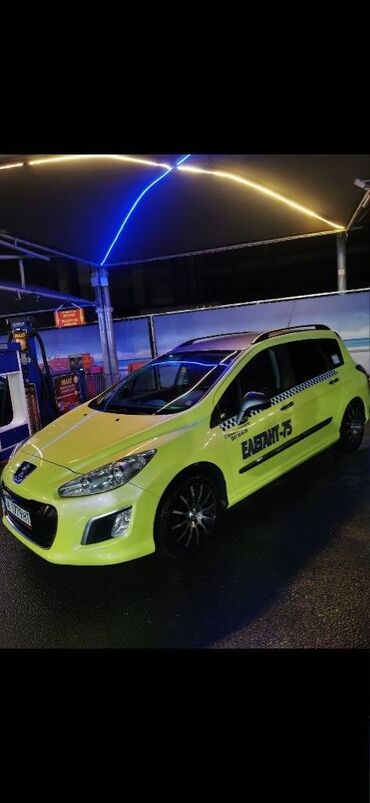 Peugeot: Peugeot 308: 1.6 l. | 2011 έ. 282000 km. Πολυμορφικό — 1