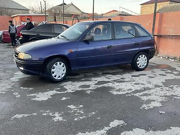 Opel: Opel Astra F hatchback - Kuzov: 5 qapılı hatchback, tünd sürətlər — 2