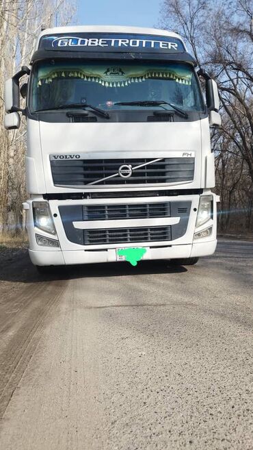 грузовые тандем: Грузовик, Volvo, Б/у