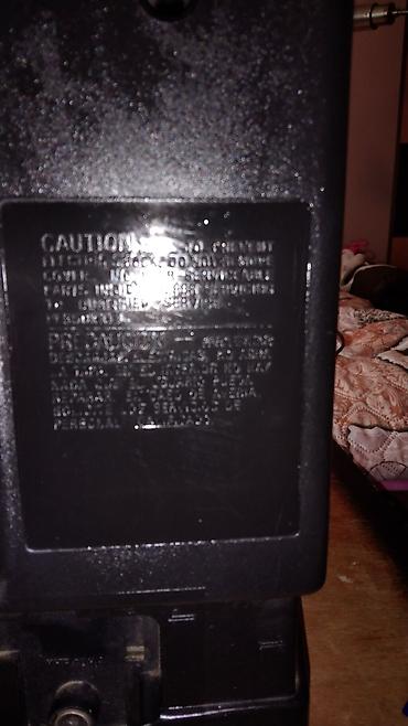 toranjski ventilator: CRT Sony Trinitron kolor TV, model KV-1434M3 (14"). - Trisistemski — 5