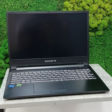 Ноутбуки: Ноутбук, Gigabyte, 16 ГБ ОЗУ, Intel Core i5, 15.6 ", Б/у, Игровой, память SSD