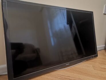 oval samsung tv: İşlənmiş Televizor Samsung OLED 82" Ünvandan götürmə