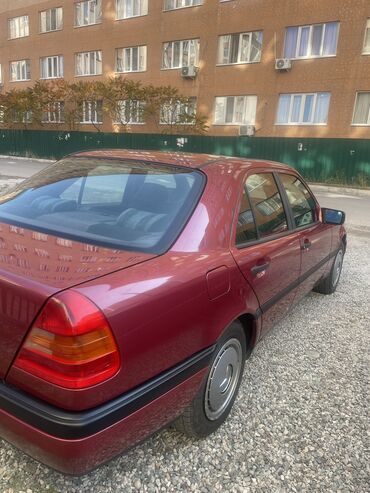 Mercedes-Benz: Mercedes-Benz C-Class: 1995 г., 1.8 л, Автомат, Бензиновая, Седан — 4
