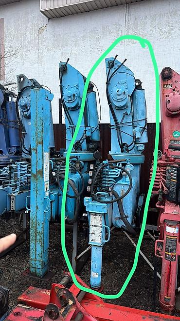 Манипуляторы: Манипулятор, 2012 г., от 4 т — 10