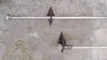 Karnizlər: Retro dekor üçün qədimi dəmir karnizlər satılır. Biri 100 manat — 4