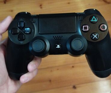 Аксессуары для видеоигр: PS4 Puntu Satılır Orginaldı
