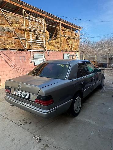 Mercedes-Benz: Mercedes-Benz W124: 1992 г., Седан — 3