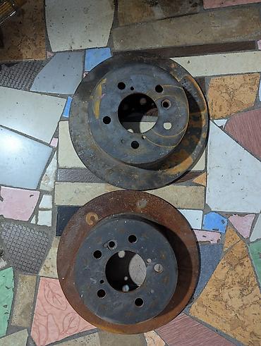 Другие детали ходовой части: Продаю задние ступицы, суппорта, защитные кожухи и тормозные диски на — 5