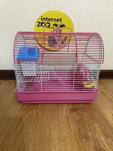 Зоотовары: Продаются клетки для хомячков, кроликов, морских свинок, ежей. Есть — 15