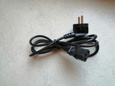 Phone accessories: Cables and adapters