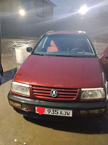 220 mers: Volkswagen Vento: 1994 г., 1.8 л, Бензин, Седан — 8