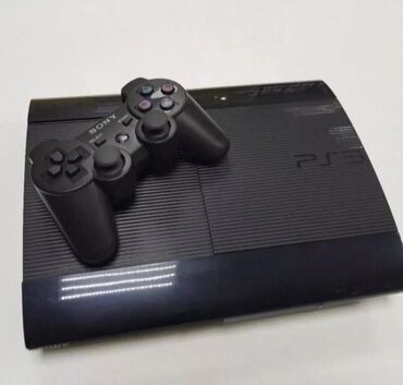 longslivy na 2 3 goda: Sony Playstation 3 с загружены игры. один джойстик шнуры. работает