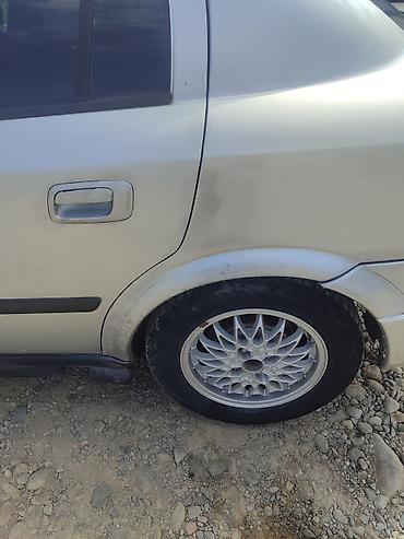 honda element: Opel Astra: 1998 г., 1.6 л, Автомат, Бензин, Седан — 3