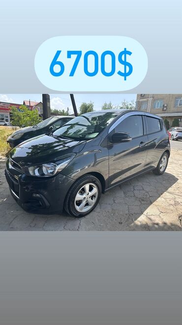 Chevrolet: Chevrolet Spark: 2016 г., 1 л, Вариатор, Бензин, Хэтчбэк